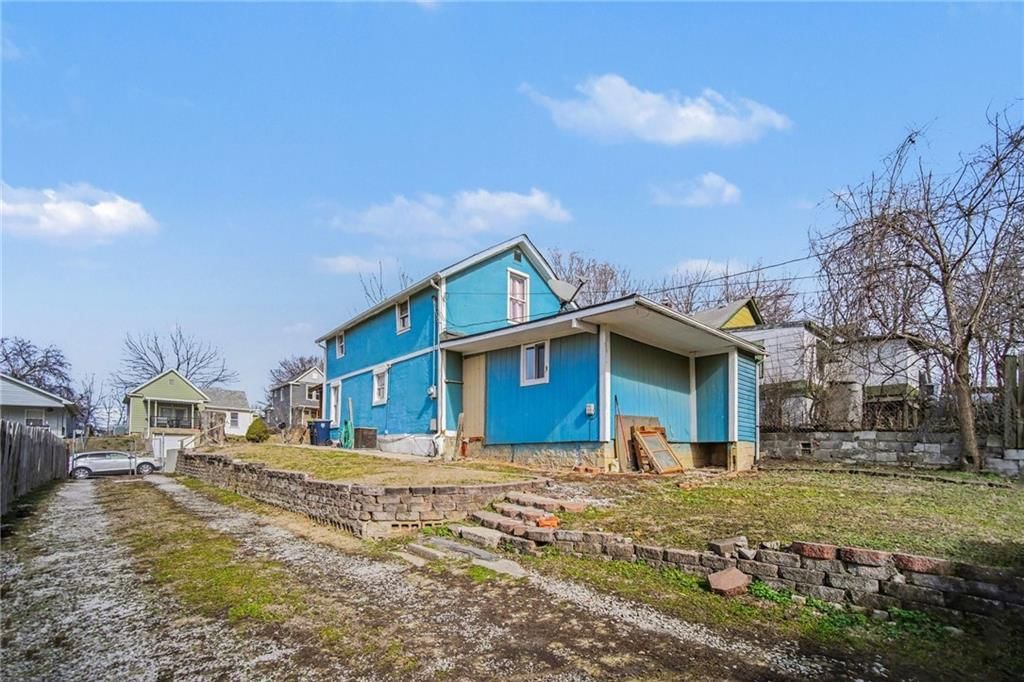 5823 E 10th Street — photo 17