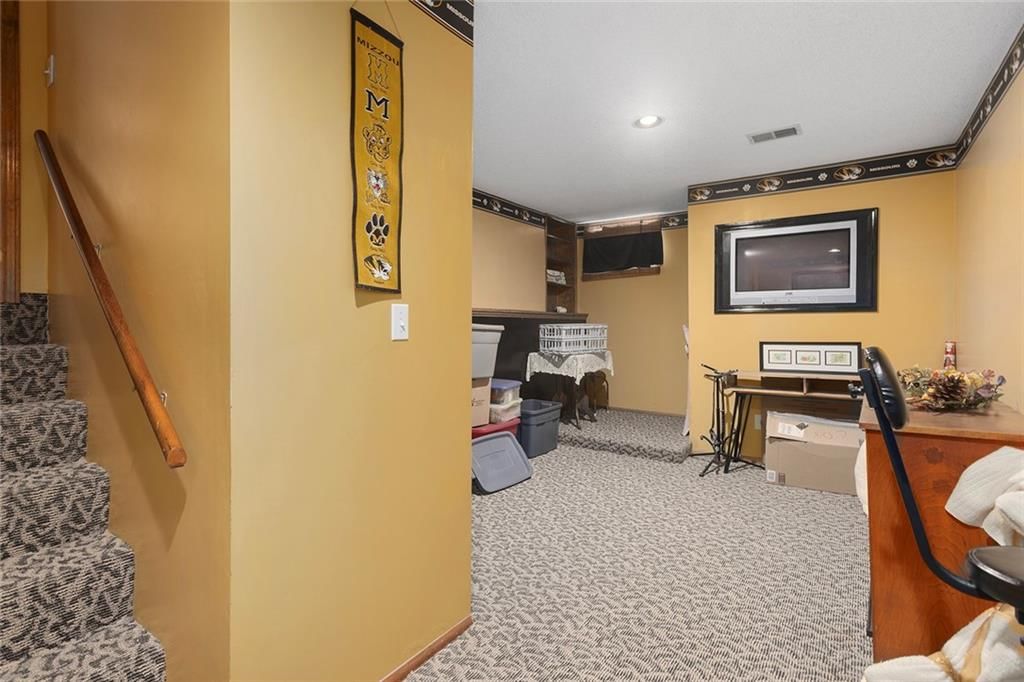 12890 Bethel Terrace — photo 33