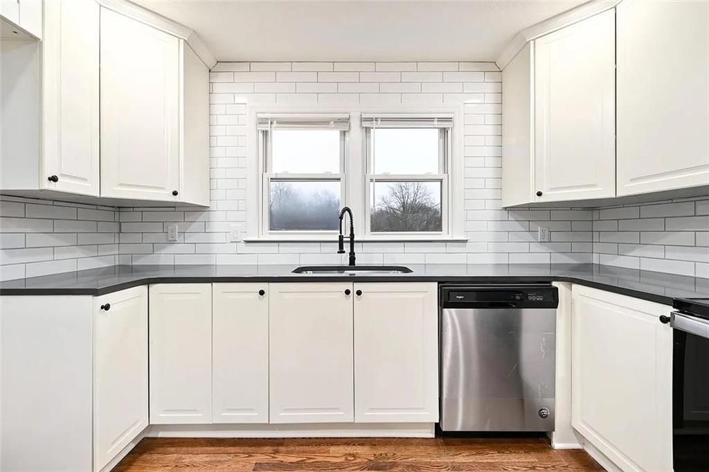 8925 Hardy Street — photo 9