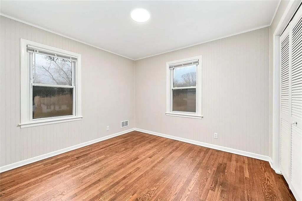 8925 Hardy Street — photo 12