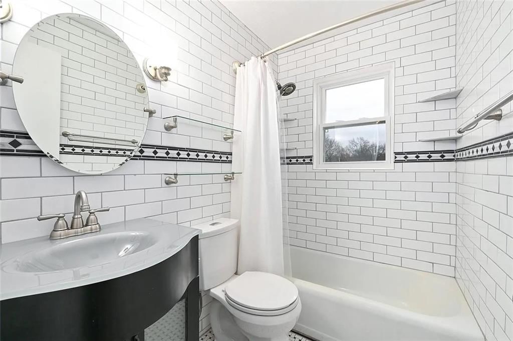 8925 Hardy Street — photo 14