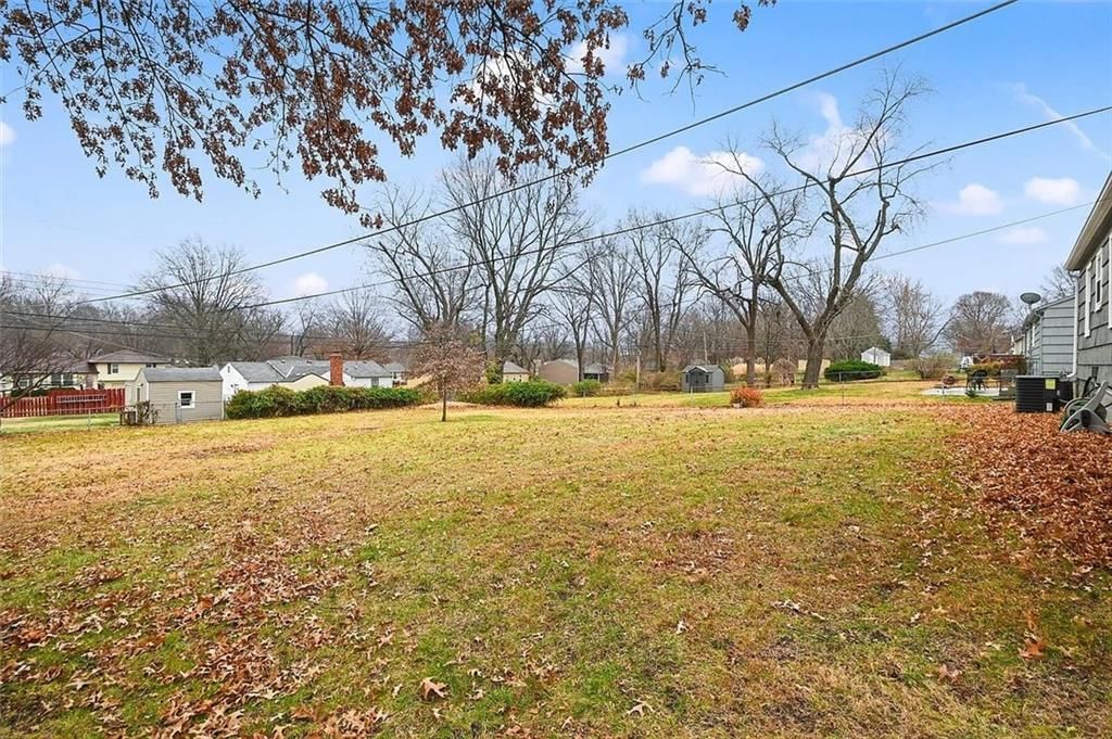 8925 Hardy Street — photo 19