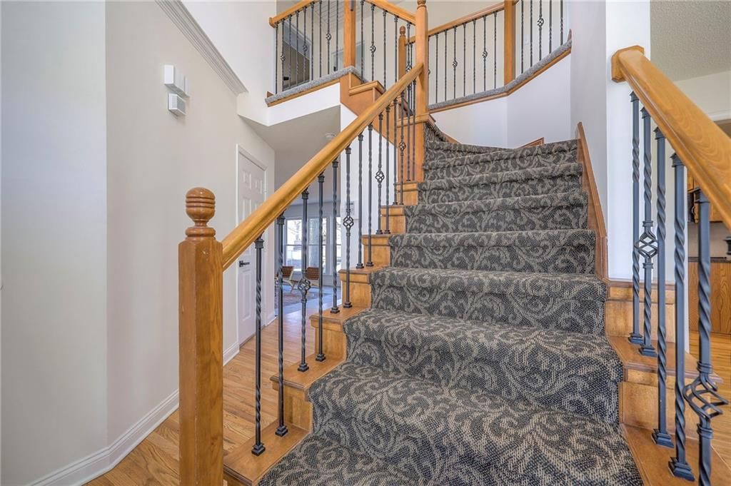 526 S Center Street — photo 5