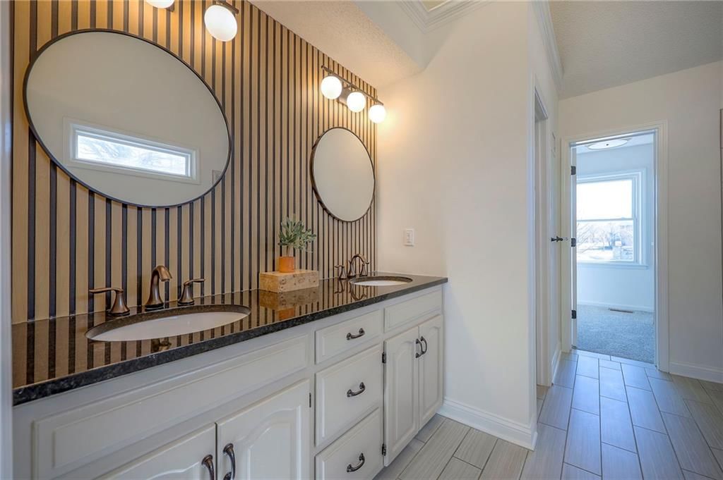 526 S Center Street — photo 25