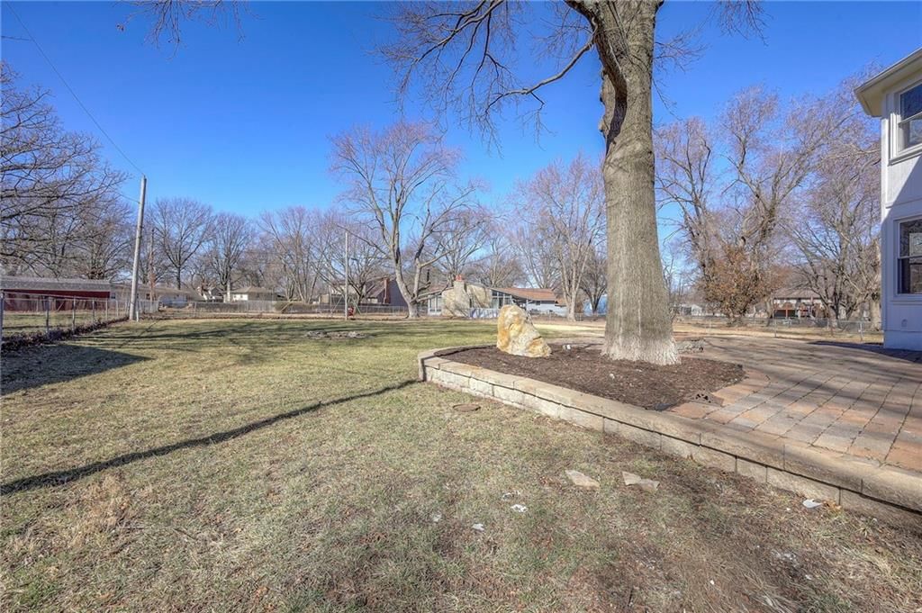 526 S Center Street — photo 37