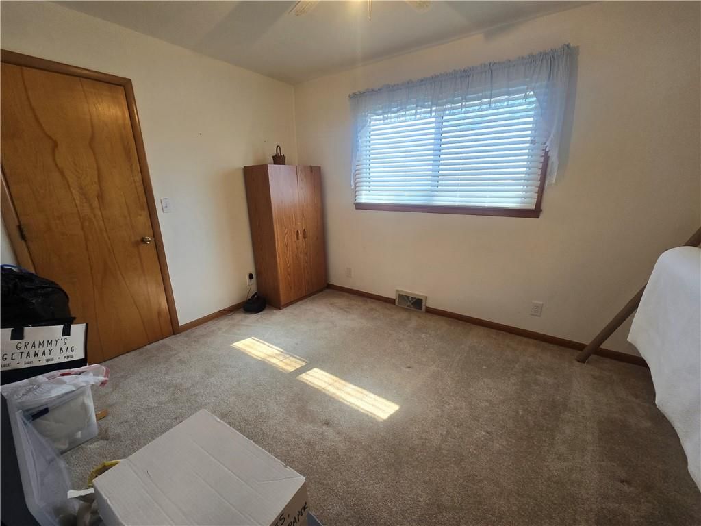 100 E Buford Street — photo 13