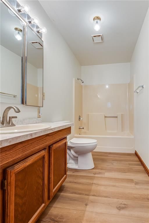 101 Cedar Street — photo 36