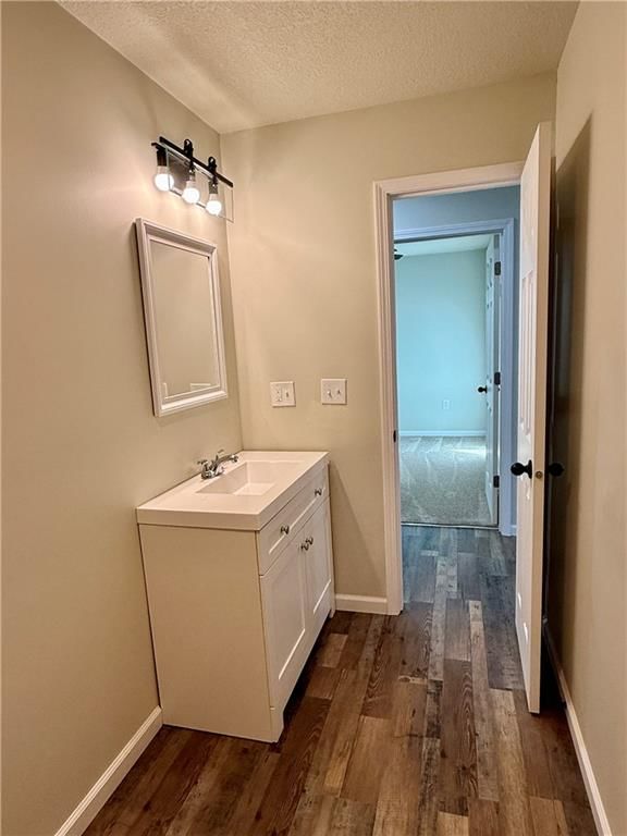 112 S Elm Street — photo 15