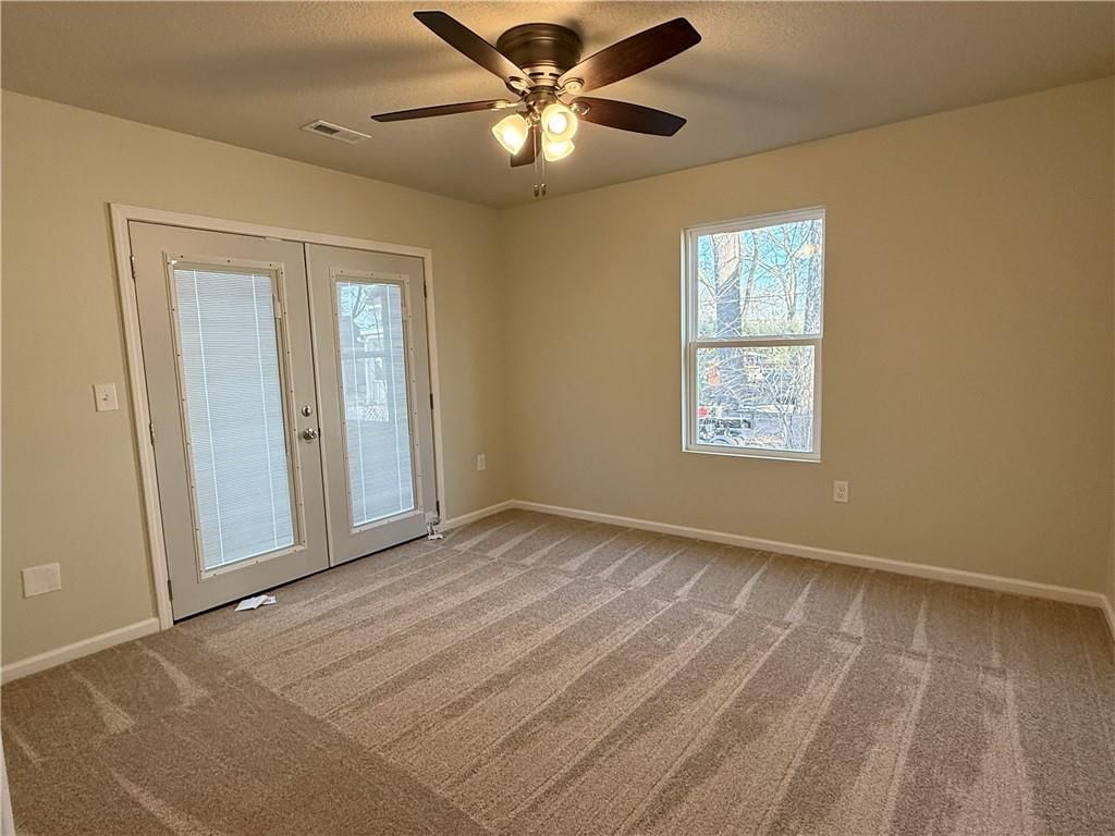 112 S Elm Street — photo 24