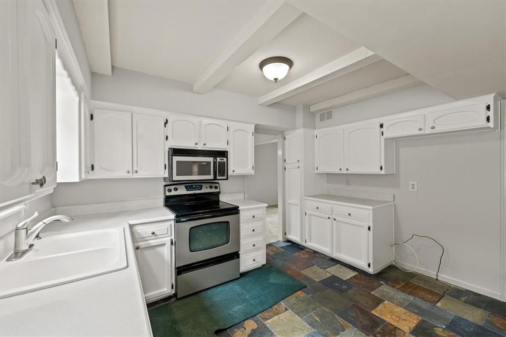 7808 Long Avenue — photo 9