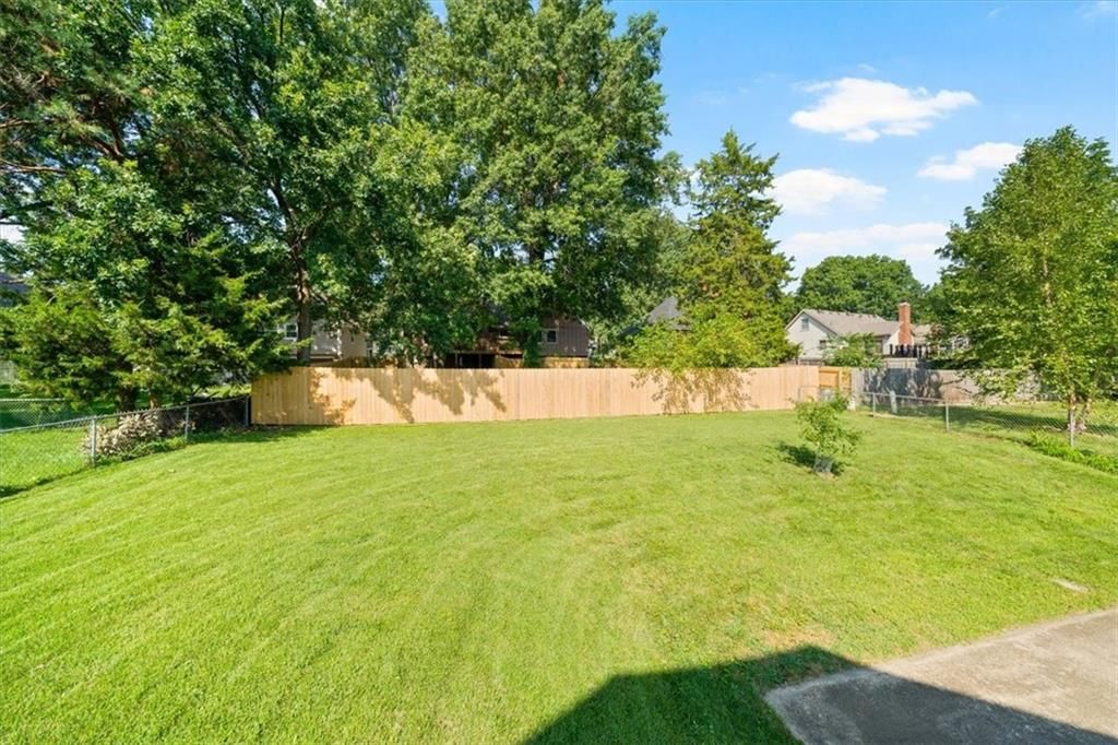 7808 Long Avenue — photo 35