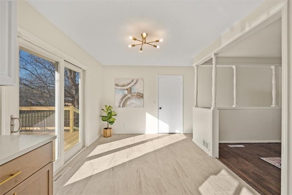9400 MANCHESTER Avenue — photo 13