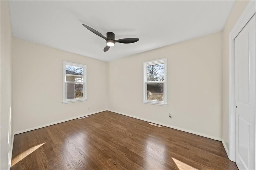9400 MANCHESTER Avenue — photo 18