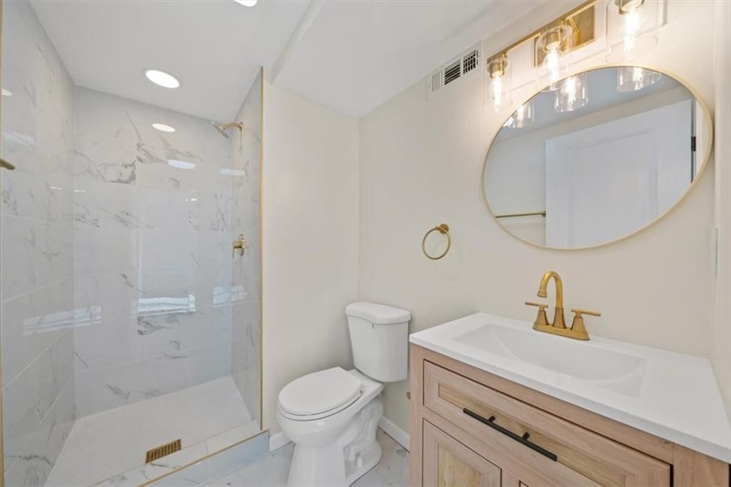 9400 MANCHESTER Avenue — photo 21