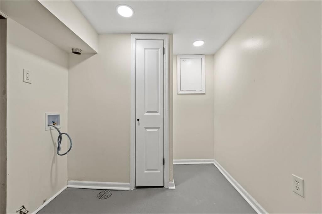 9400 MANCHESTER Avenue — photo 23