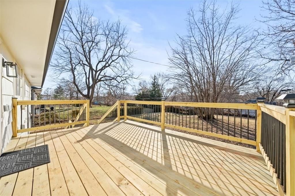 9400 MANCHESTER Avenue — photo 26