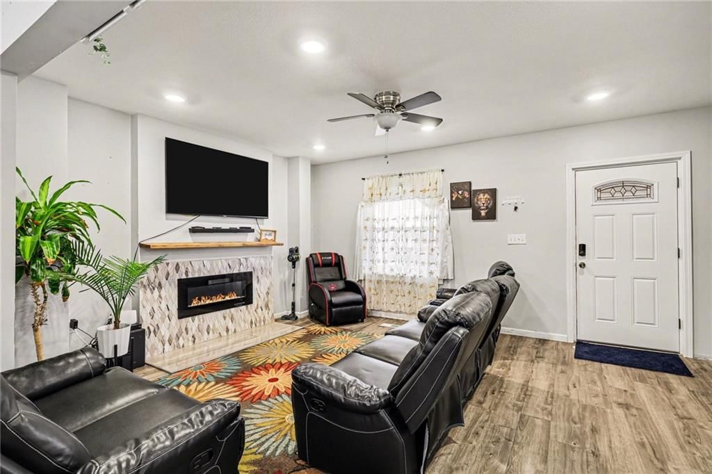 3403 Agnes Avenue — photo 3