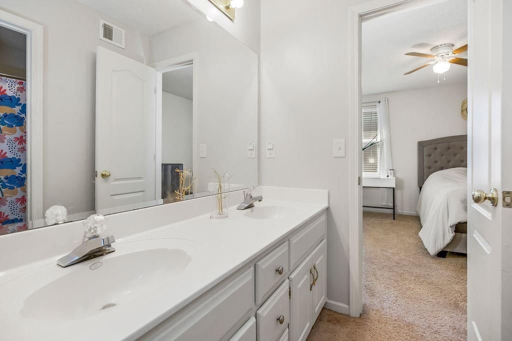 14113 Hadley Street — photo 28