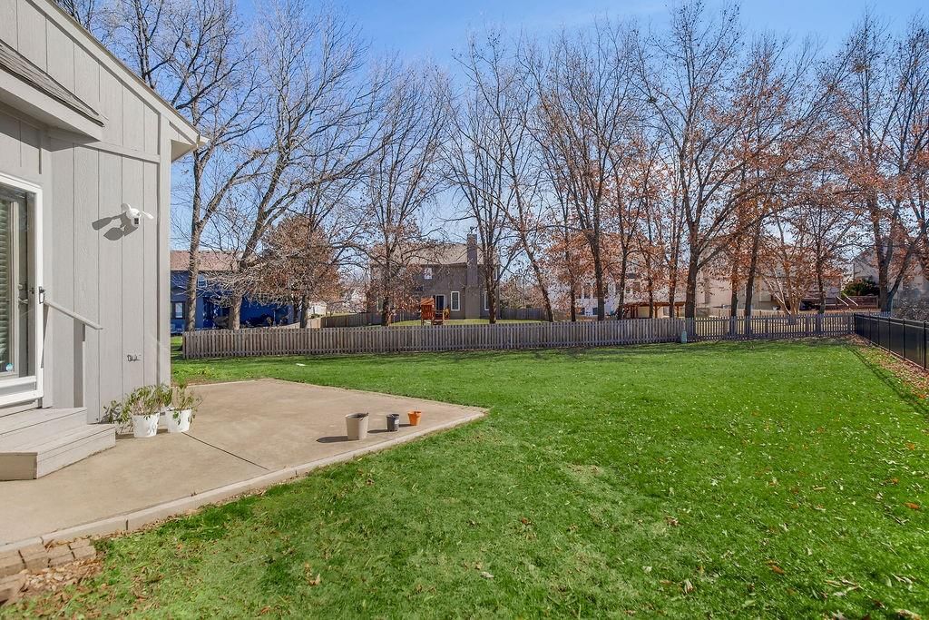 14113 Hadley Street — photo 33