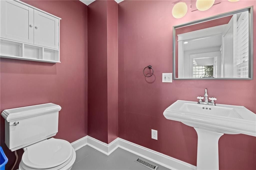 6038 Brookside Boulevard — photo 28