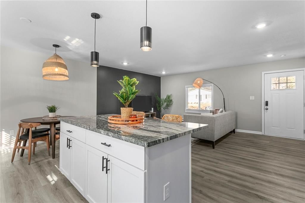 9005 W 99th Terrace — photo 9