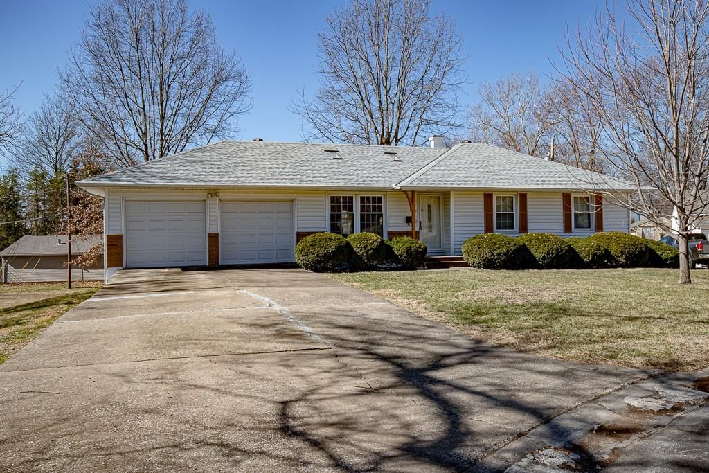 720 SW Williams Street, Lee's Summit, MO