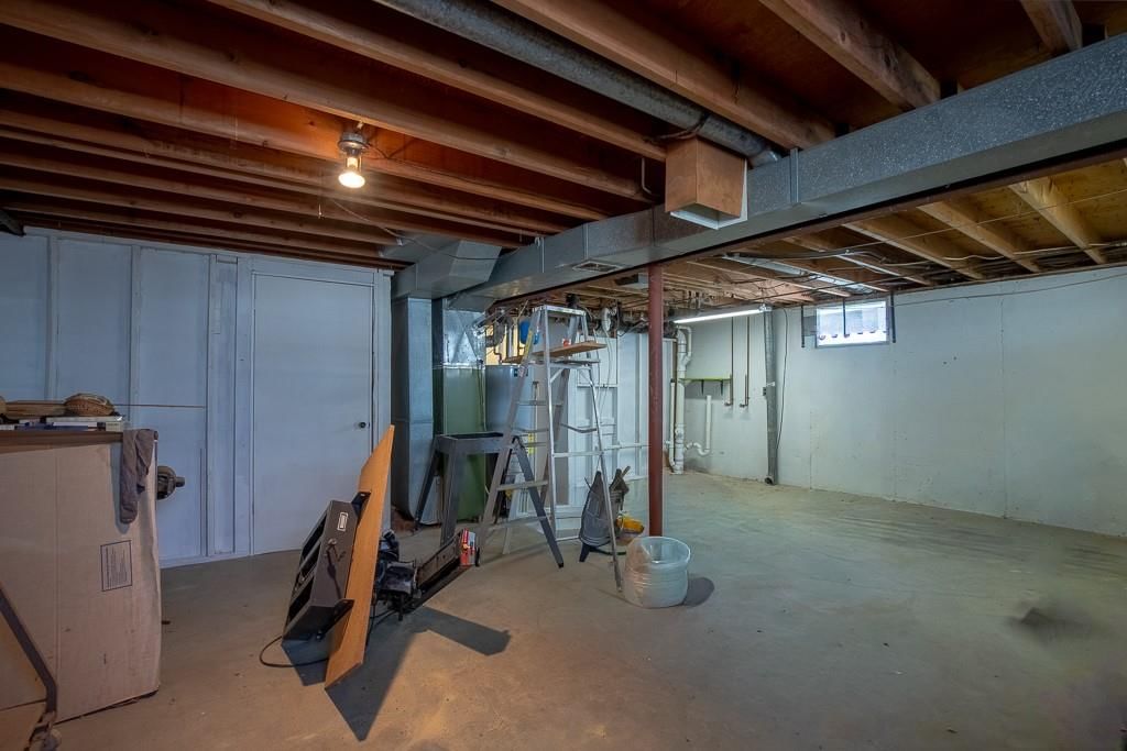 720 SW Williams Street — photo 29