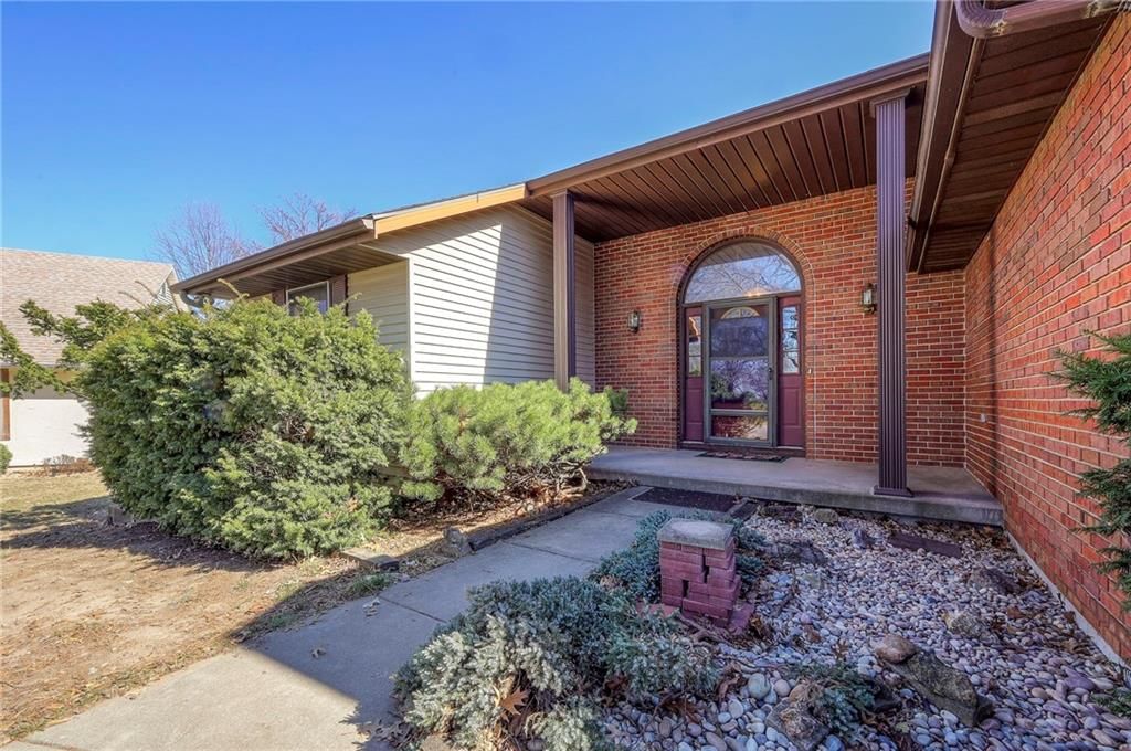 3413 N 154th Terrace Court — photo 5