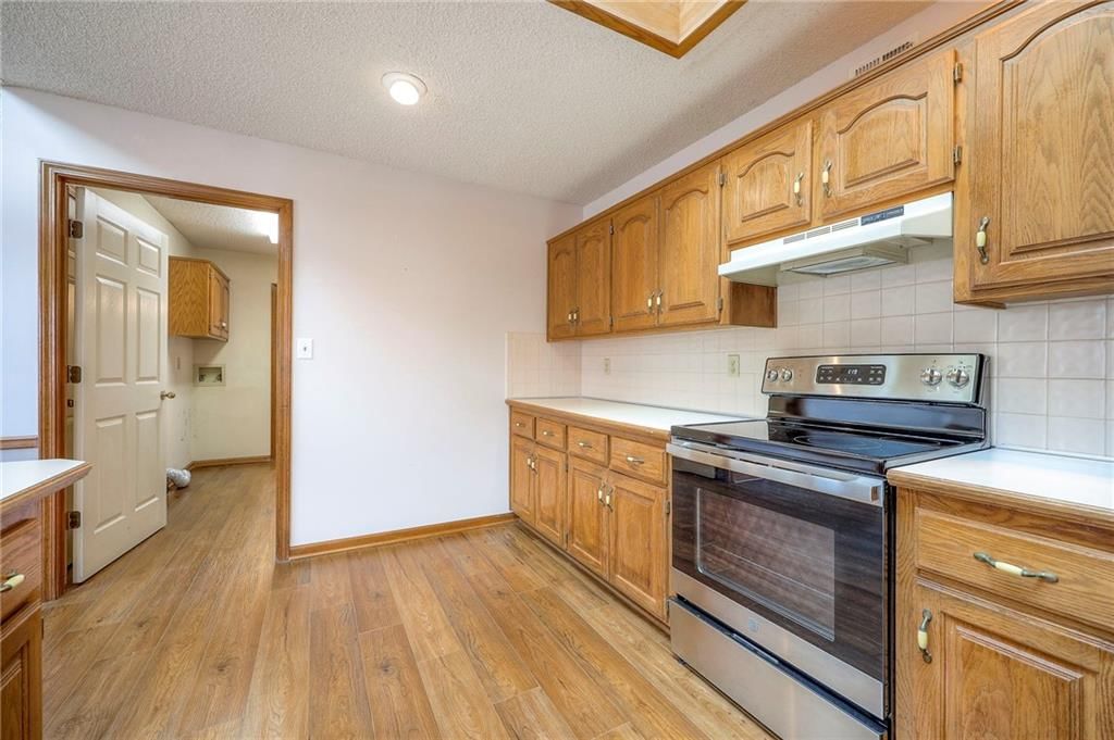 3413 N 154th Terrace Court — photo 22