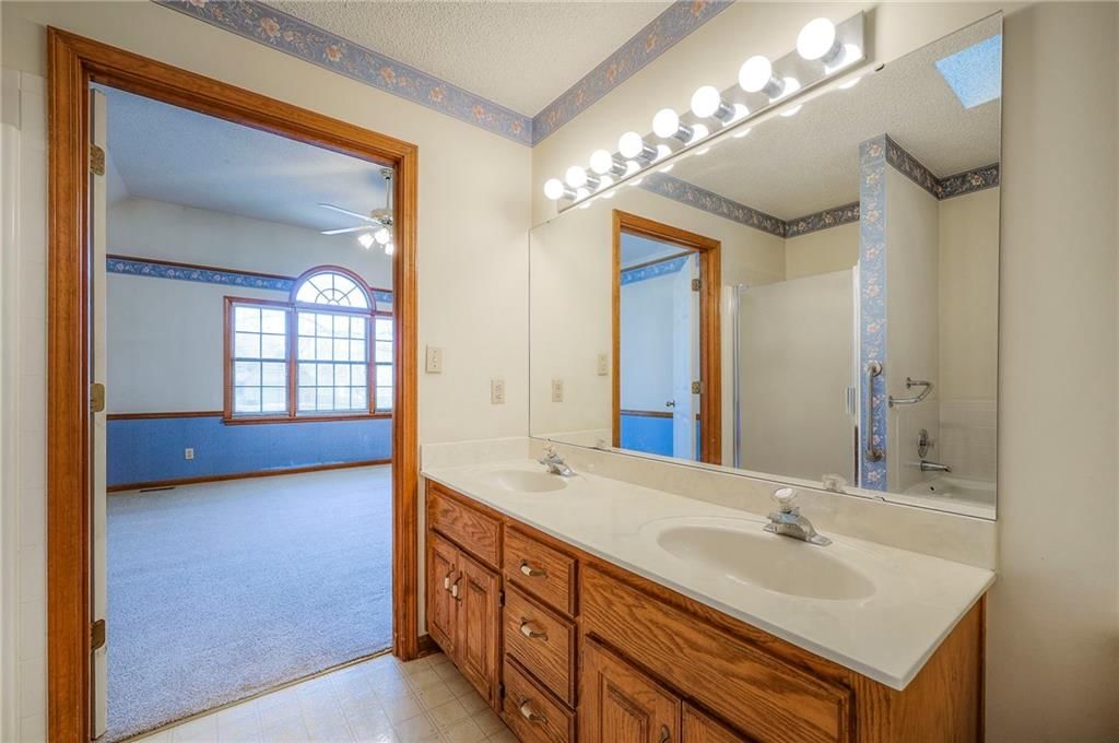 3413 N 154th Terrace Court — photo 33