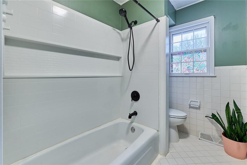 12800 Crystal Avenue — photo 20