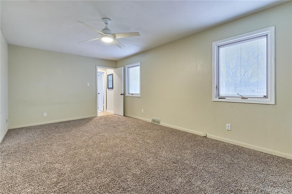 12800 Crystal Avenue — photo 29