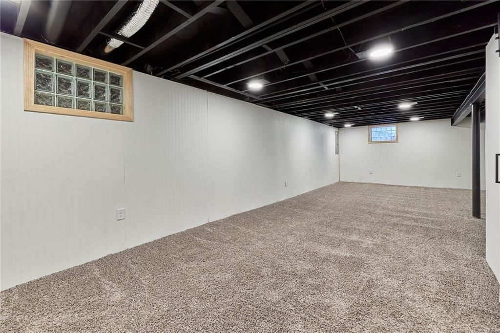12800 Crystal Avenue — photo 32