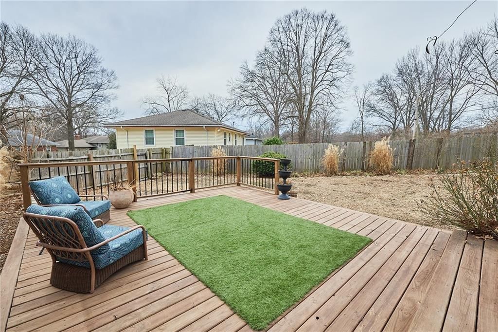 12800 Crystal Avenue — photo 38