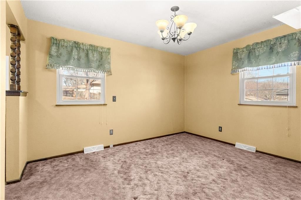 113 Sandstone Drive — photo 18