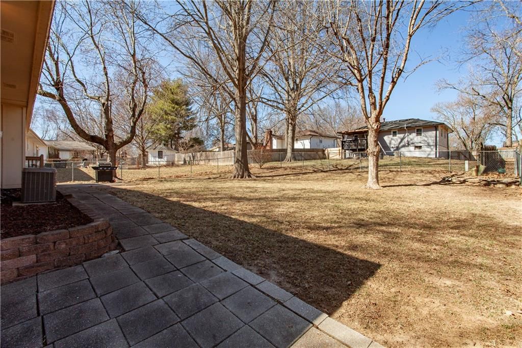 113 Sandstone Drive — photo 28