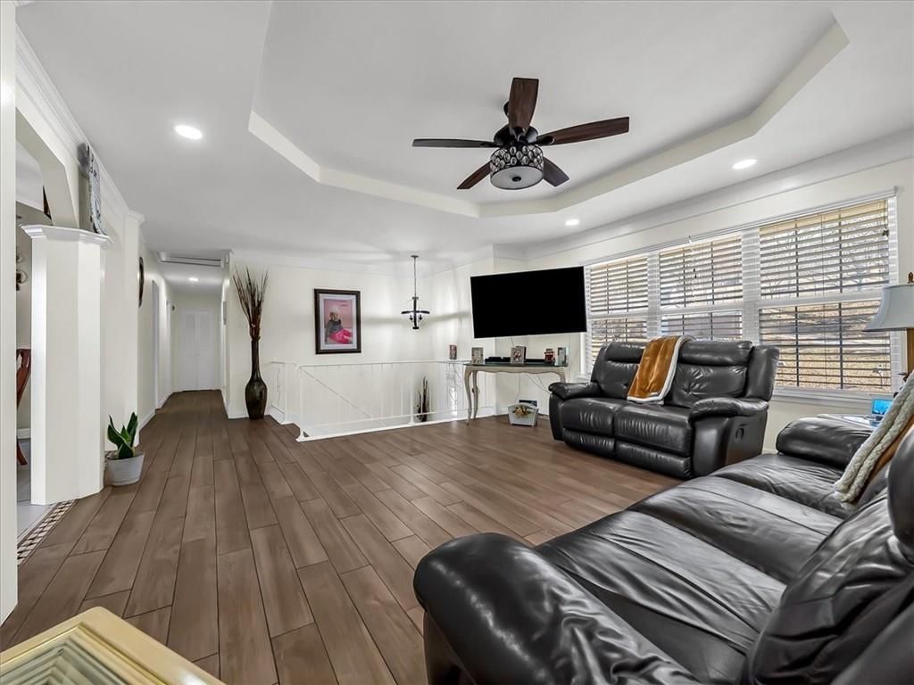 702 Lakewood Road — photo 8