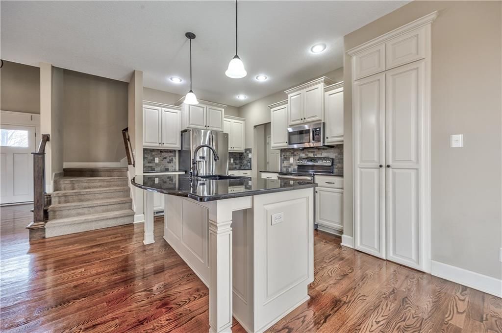 898 Clearview Drive — photo 11