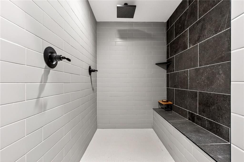 7643 N Sycamore Avenue — photo 31