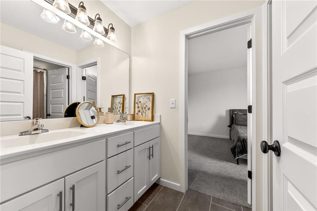 7643 N Sycamore Avenue — photo 39