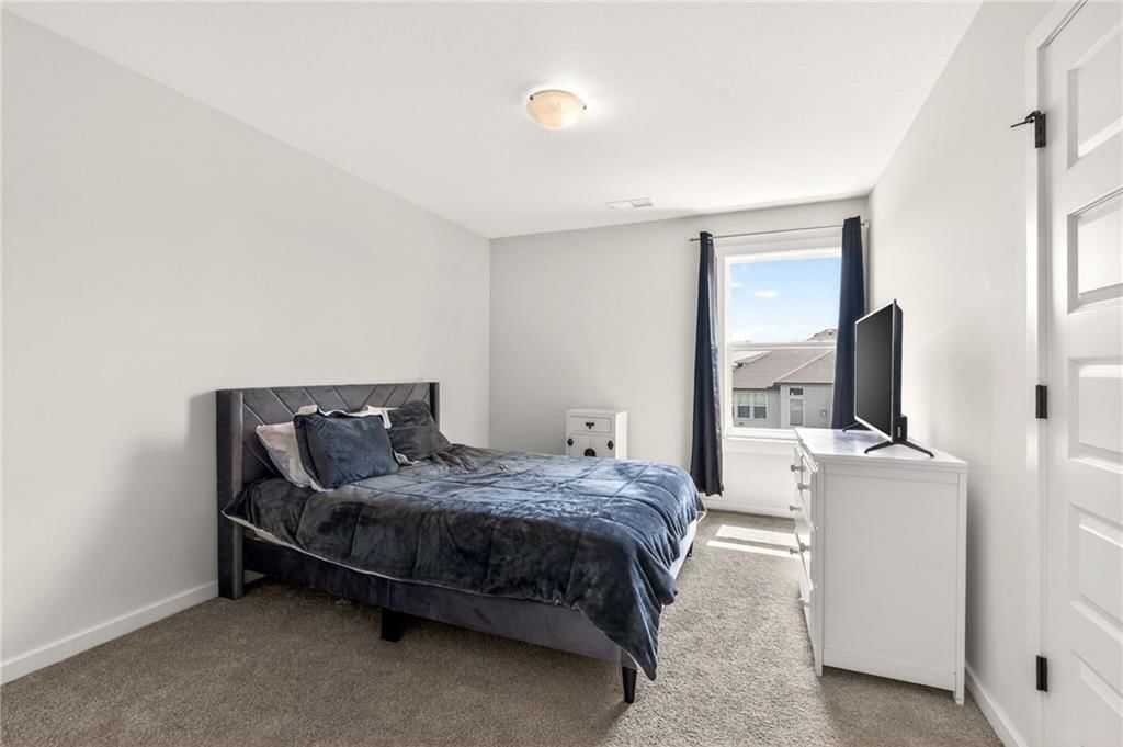 7643 N Sycamore Avenue — photo 41
