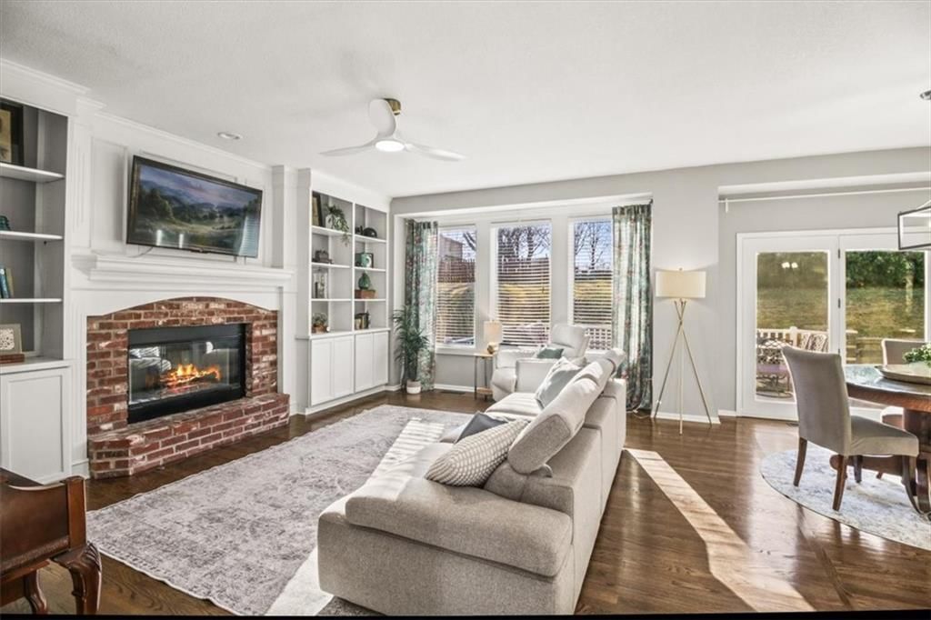 2035 NE Waterfield Place — photo 6