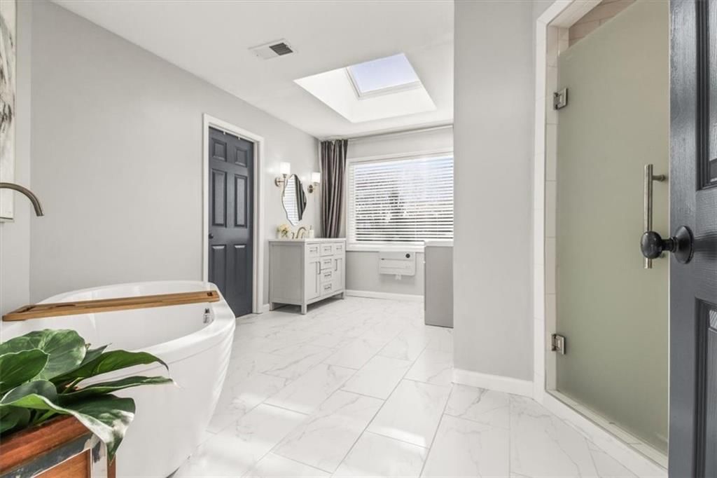 2035 NE Waterfield Place — photo 23