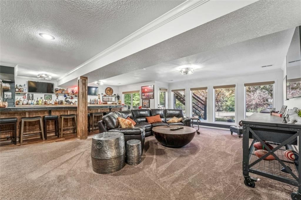 2301 NE Colonnade Avenue — photo 34