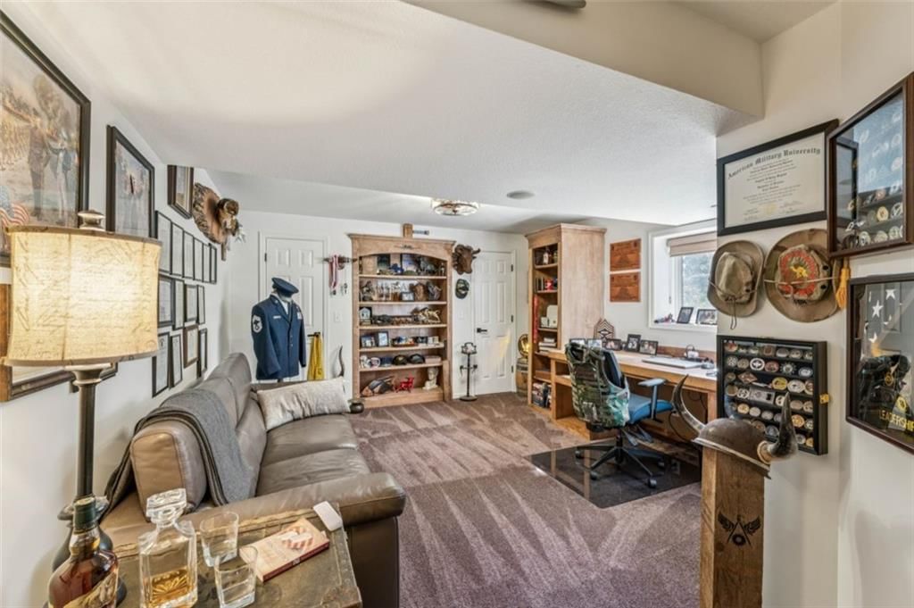 2301 NE Colonnade Avenue — photo 40