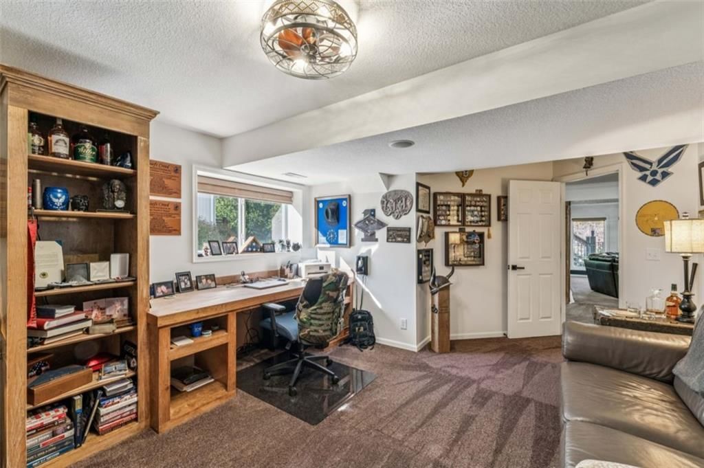 2301 NE Colonnade Avenue — photo 41