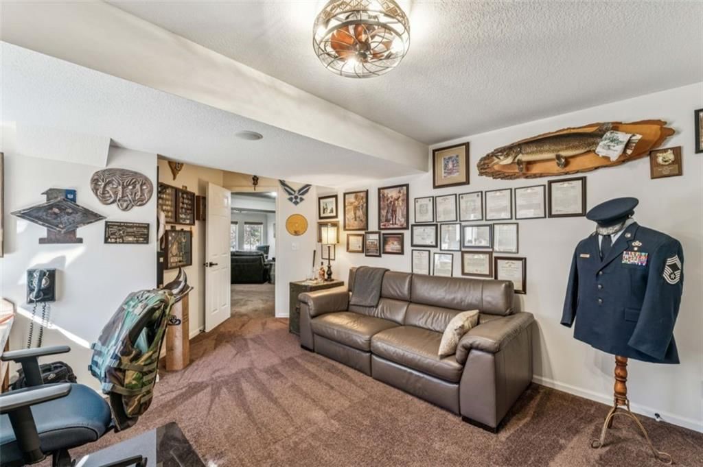 2301 NE Colonnade Avenue — photo 42