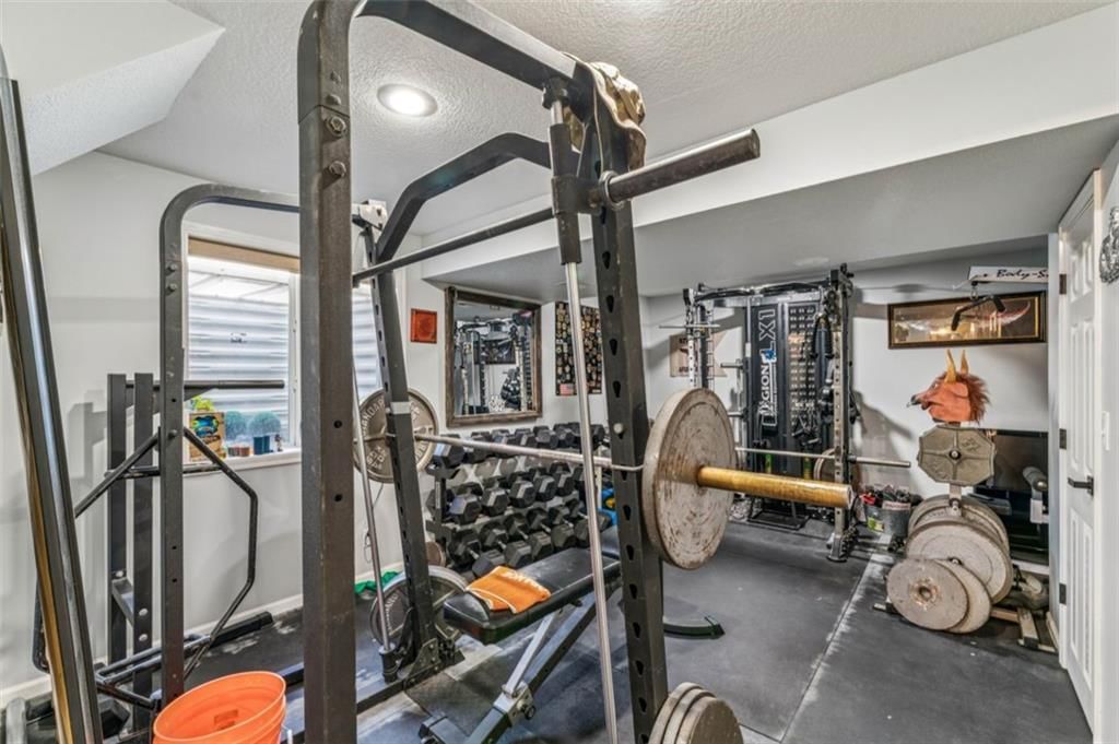 2301 NE Colonnade Avenue — photo 48