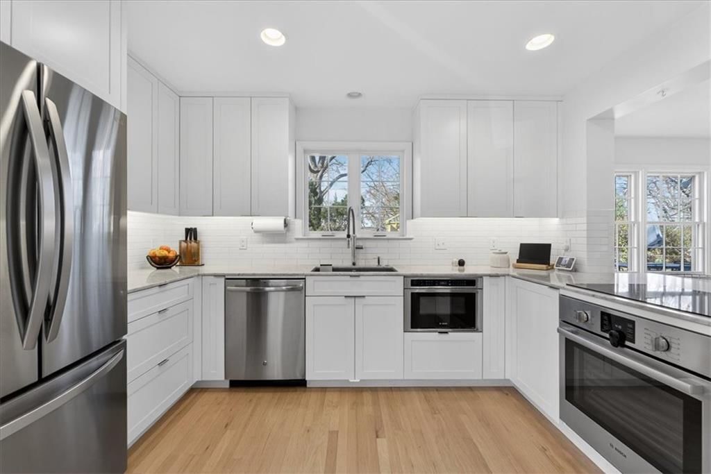 2902 W 71st Terrace — photo 10