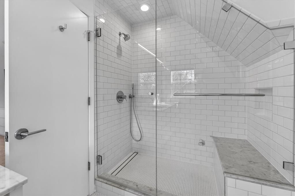 2902 W 71st Terrace — photo 26